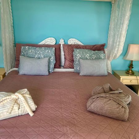 Esmaraldas House Of Love Terrasini Εξωτερικό φωτογραφία