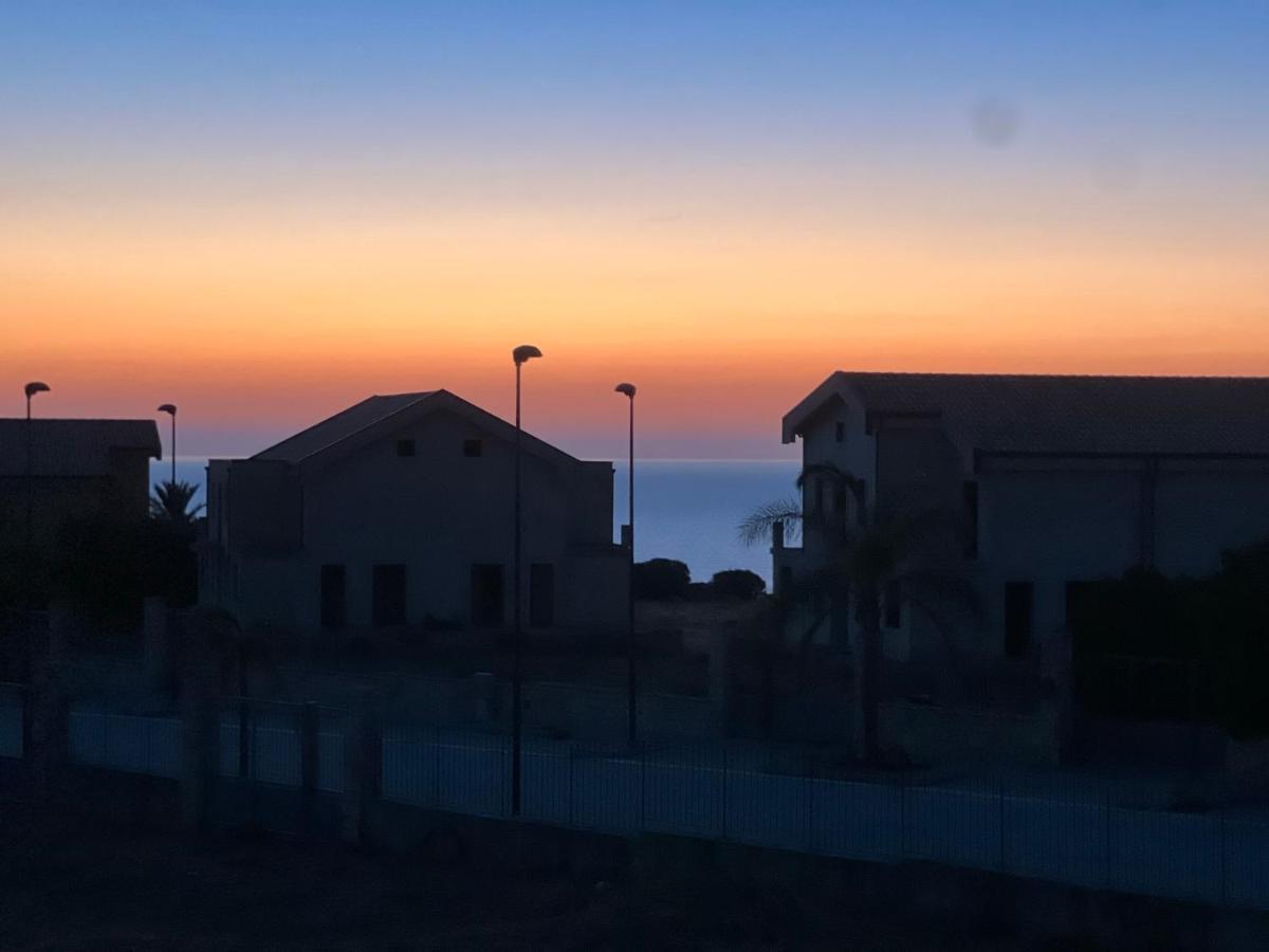 Esmaraldas House Of Love Terrasini Εξωτερικό φωτογραφία