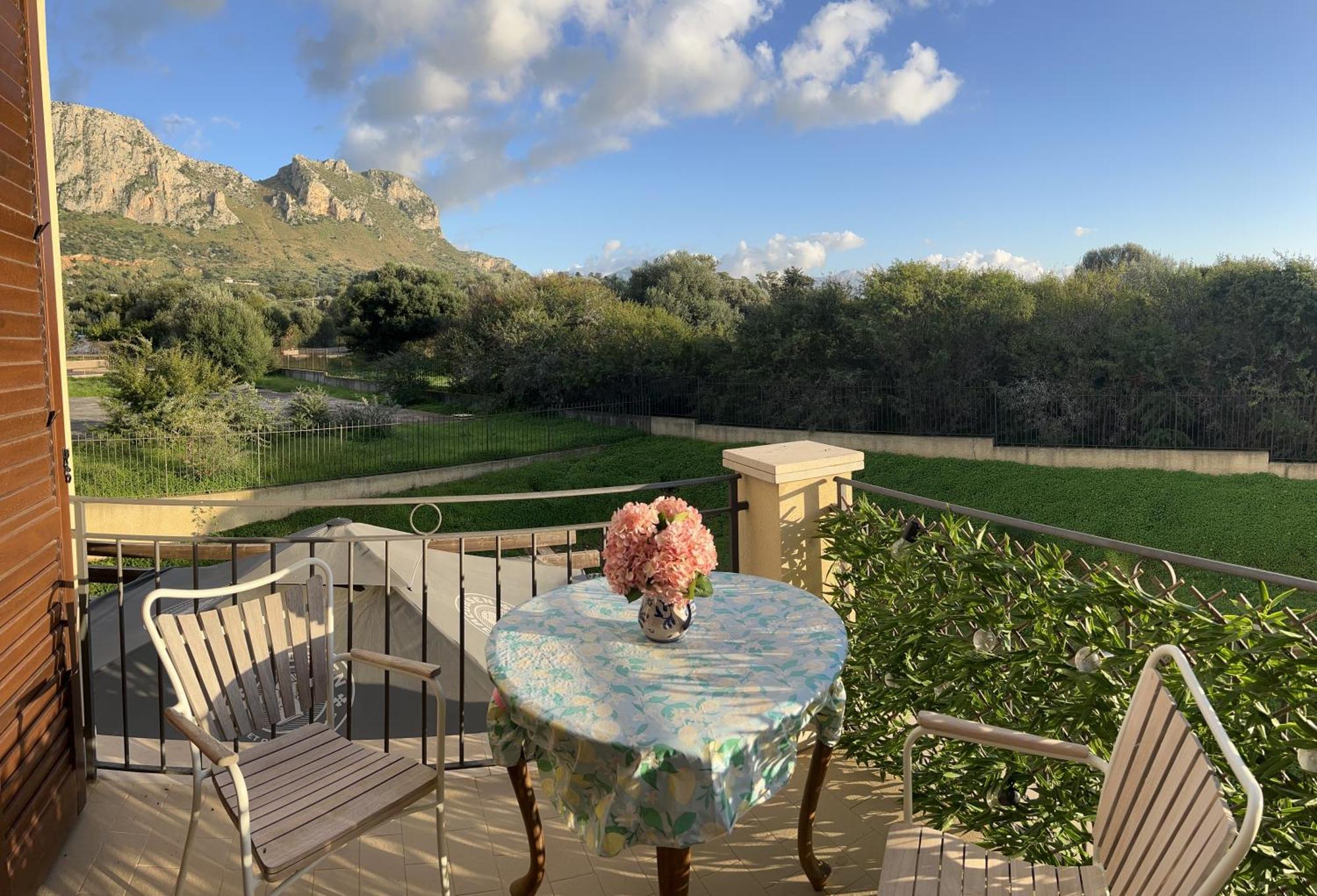 Esmaraldas House Of Love Terrasini Εξωτερικό φωτογραφία