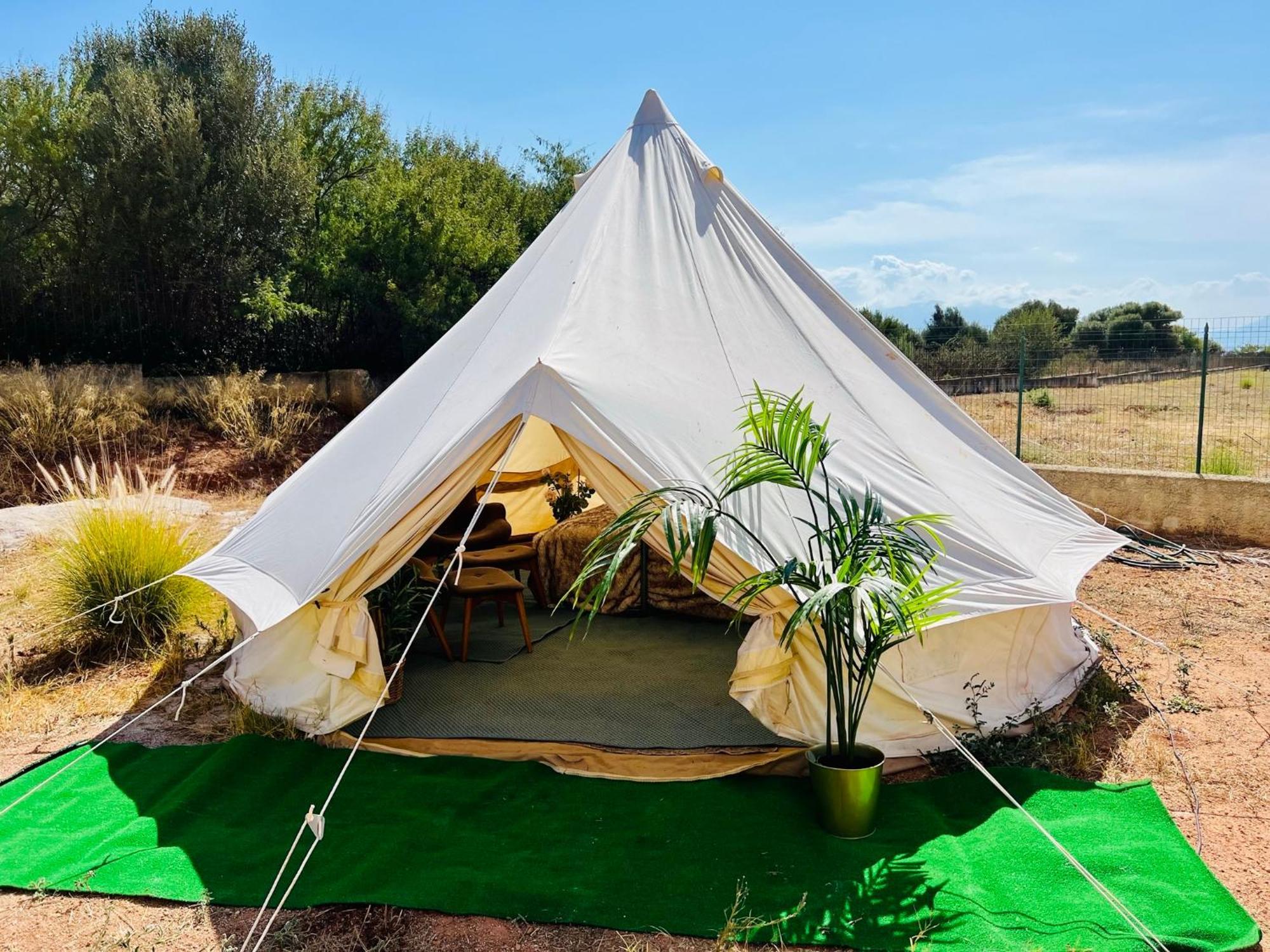 Esmaraldas House Of Love Terrasini Δωμάτιο φωτογραφία