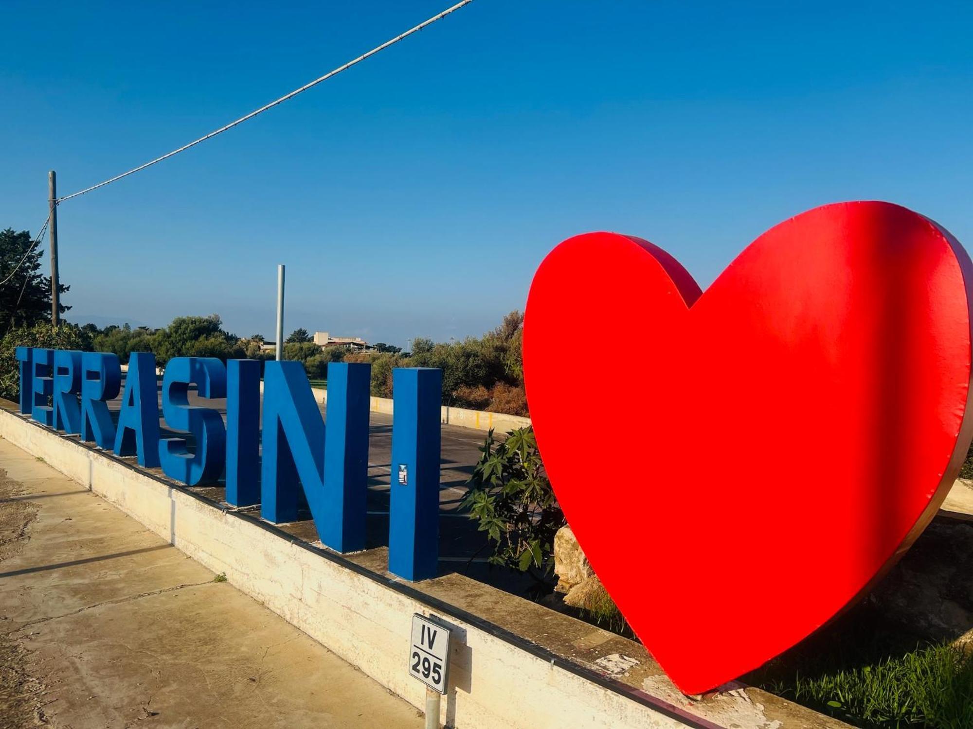 Esmaraldas House Of Love Terrasini Εξωτερικό φωτογραφία