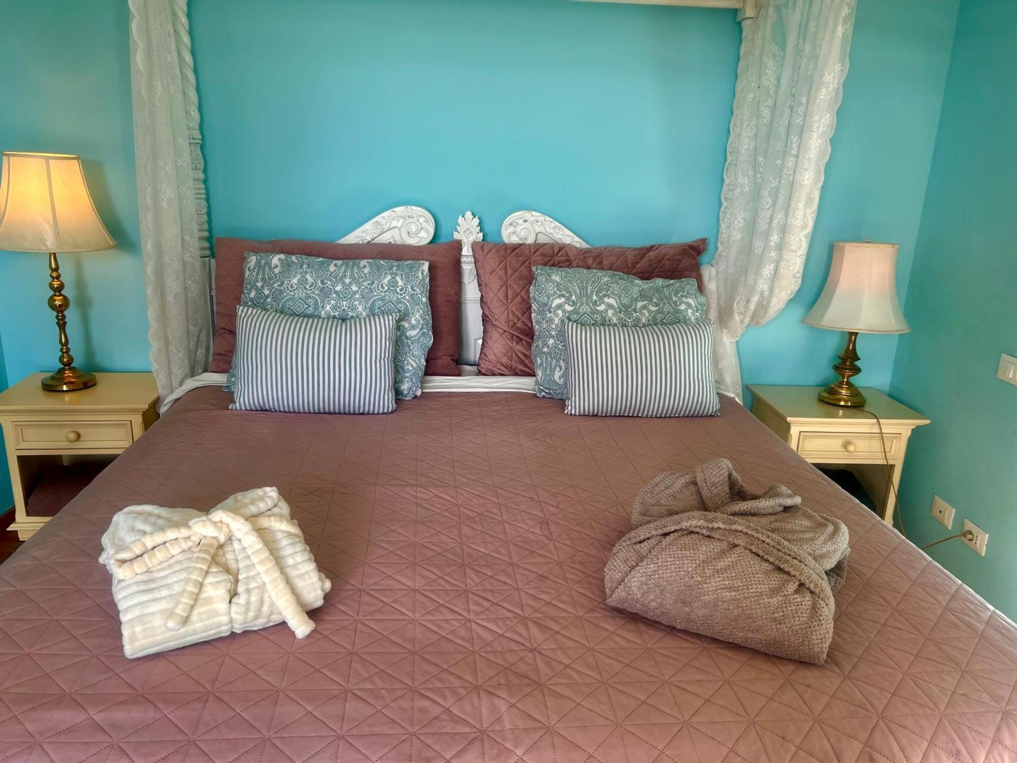 Esmaraldas House Of Love Terrasini Εξωτερικό φωτογραφία